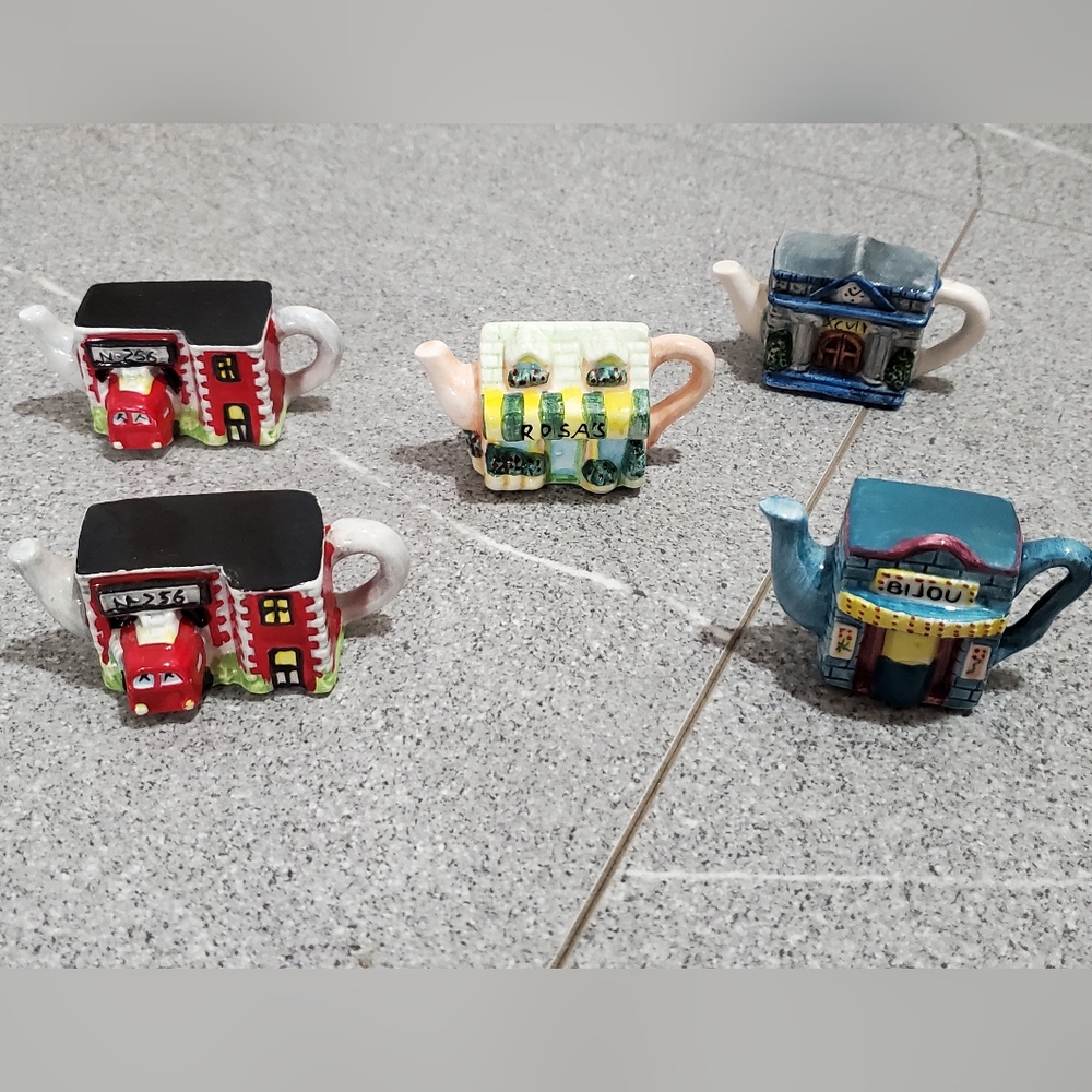 RED ROSE Tea "1997 Roseville Buildings" Figurines